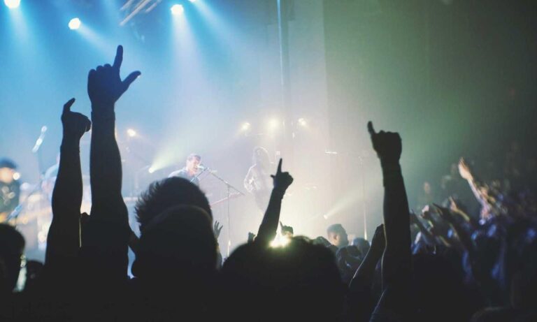 can i play marshock200 on my laptop